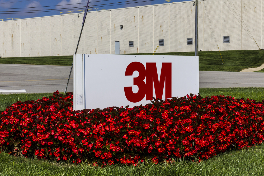 3M stock price forecast ahead of earnings: will it surge to $200?