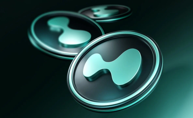 HYPE crypto price forms risky pattern as key Hyperliquid metrics dive