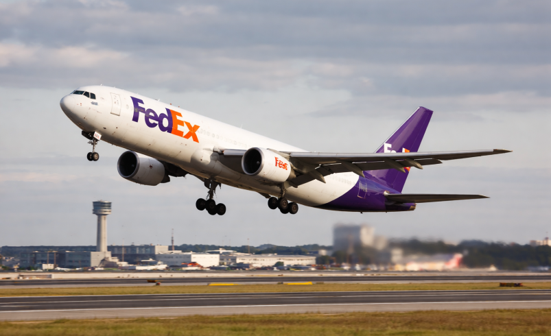 FedEx stock price analysis ahead of earnings: buy or sell?