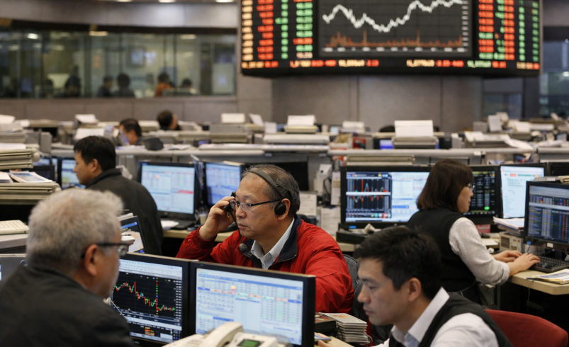 Hang Seng Index at risk of a crash amid Alibaba, Tencent, Xiaomi woes